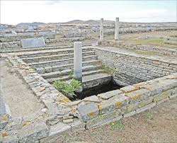 Minoan fountain at Delos